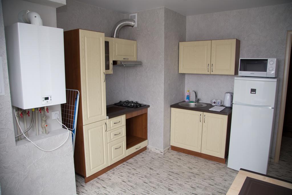 Flat2Let Appartement Boryspilʼ Buitenkant foto