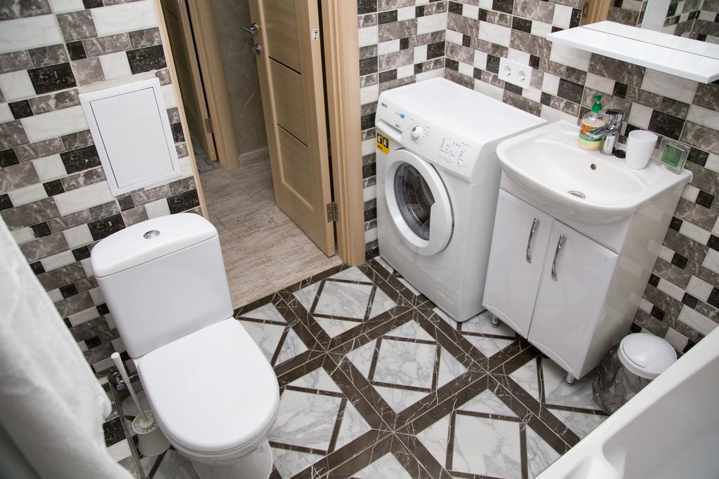 Flat2Let Appartement Boryspilʼ Buitenkant foto